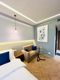Luxury Studio Apartment - 5th Floor - Gurgaon - 5