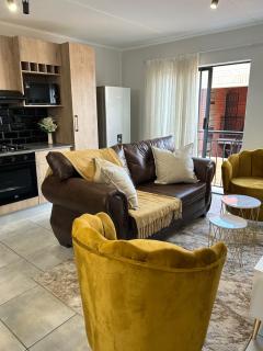 Heart of Soweto Cozy Apartment - Soweto - 7