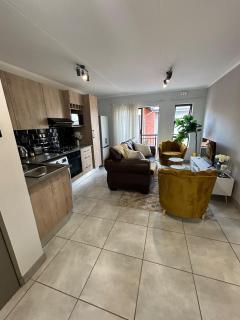 Heart of Soweto Cozy Apartment - Soweto - 6
