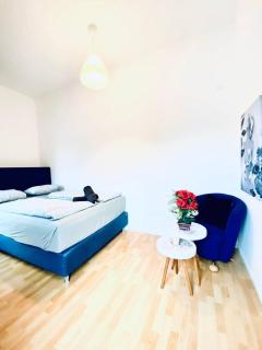 Cozy 4-Bedroom Apartment , Perfect for Groups - Vienne - 6
