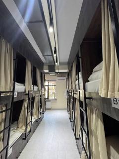 QLIFE Capsule Hotel - Bishkek - 3