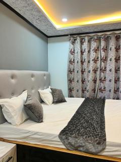 Universal Comfort Guest House - Kargil - 6