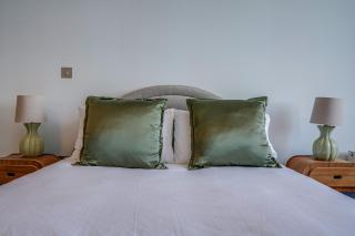 Athera - Walthamstow Central Sub-Penthouse 2 bedroom, 2 bathroom Incredible views! - London - 1
