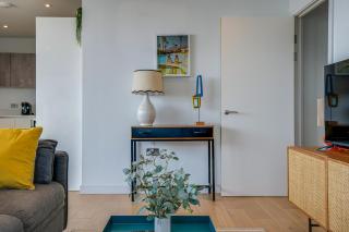 Athera - Walthamstow Central Sub-Penthouse 2 bedroom, 2 bathroom Incredible views! - 6