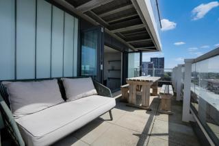 Athera - Walthamstow Central Sub-Penthouse 2 bedroom, 2 bathroom Incredible views! - 3