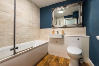 Modern Holyrood Family Retreat - Edinburgh - 7