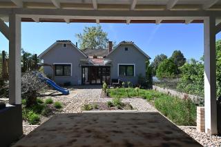 RaveHouseDunapartDunakanyar - 7