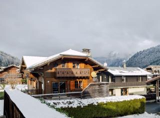 Simply Morzine - Chalet Carving - 9