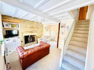 Fox Cottage - Historic Stay on Pateley High Street - Pateley Bridge - 0