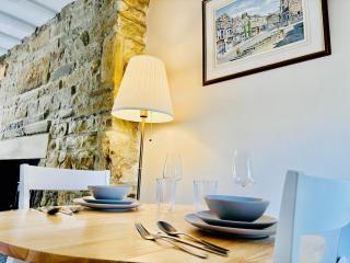 Fox Cottage - Cosy Stay on Pateley High Street - 2