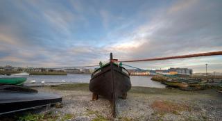Chic Dockside Retreat - Galway - 8