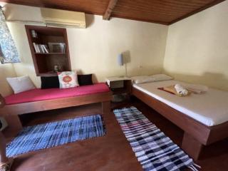 Cozy house in the foot of the volcano Methana - Methana - 4