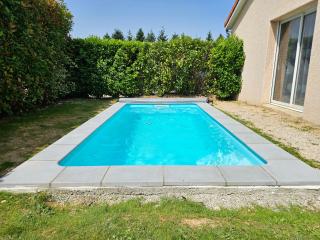 Maison très bien équipée avec piscine et au calme - Bourg-en-Bresse - 3