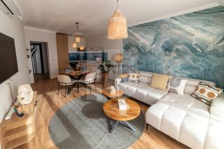 Bohemian 1BR Parking & SeaView - 6