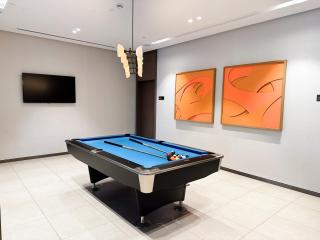 GRANDE High Floor 1BHK 4 Min Walk Burj Kha Dubai Mall Infinity Pool with Fountain view Free Parking By THE MERIDIAN LUXE - Sabkhah - 2