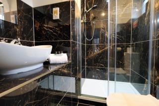 Kites House Long Stays Sleep 8 Free Parking and WI-FI - Bristol - 1