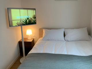 Hello Stay & Hangang Park, 5 min walk from Konkuk University, Seongsu, Jayang Subway Stations - 2