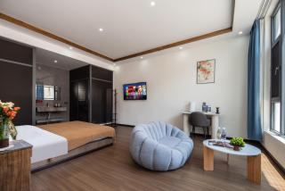 Nebula Retreat Snow Mountain View Bed and Breakfast - 6