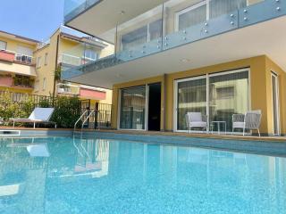 MaisonMe Suite with private pool - 9