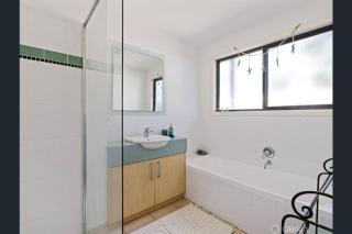 Secluded Island Oasis Pet Friendly - Cowes - 3