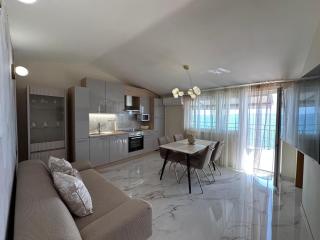 Luxury Pearl Seaside Apartment - Kaštela - 9
