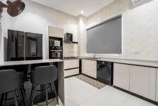 George Residence - New Luxe 2-Bedroom Apt in Lekki - Lagos - 5