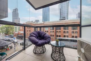 Metro Wola Apartment with Parking & AC next to Warsaw Rising Museum by Noclegi Renters - Warsaw - 7