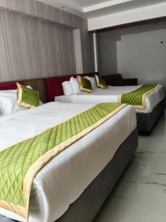 SABU's GRAND ROYALE HOTEL,Trivandrum - Jāmb - 7