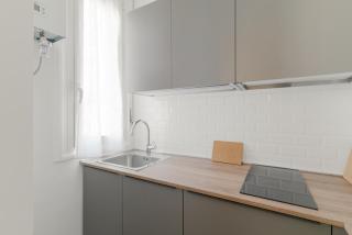 GuestHost - M1 Pasteur Apartment with Balcony - Milan - 7