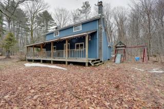 Walk to Hinckley Reservoir Cabin with Deck and Yard! - Remsen - 0