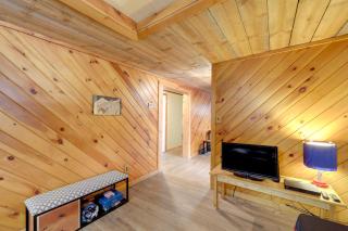 Walk to Hinckley Reservoir Cabin with Deck and Yard! - Remsen - 5