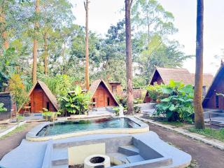 Triangle House and hot spring - 3