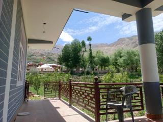 Norsam stargazing hotel and restaurant - Nako - 4