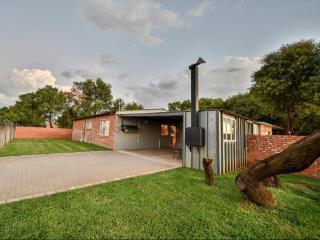 Anna Africa Guest House - Bloemfontein - 5