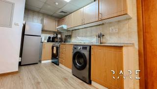 Rare Holiday Homes - Near Circle Mall - Lavender 1 - R309 - Jumeirah Village Circle - Dubai - 2