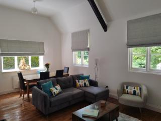Old School House-2 bedroom-sleeps 6-large garden - Ledbury - 8
