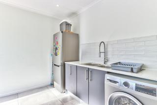 Family Home, WiFi, Patio, Secure Parking - Kaapstad - 1