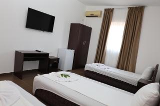 Hotel Lobo Budva - 2