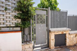 Ibis Lodge With Swimming Pool - Palermo - 9