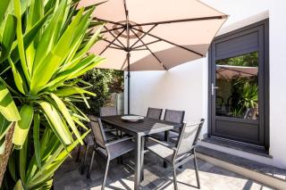 Ibis Lodge With Swimming Pool - Palermo - 2