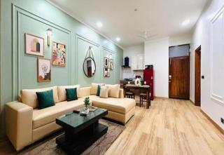 BluO Awesome 1BHK DLF Galleria Market ,Gym TT - Gurgaon - 6