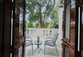 BluO Awesome 1BHK DLF Galleria Market ,Gym TT - Gurgaon - 8