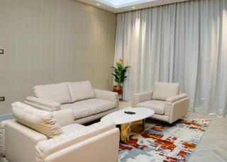 Gerwill Hotel - - 5