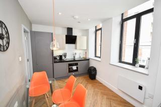 Modern & Bright 2 Bed Flat in Central Manchester - Manchester - 3