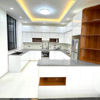 Luxurious & Spacious Mega Home! - Addis Abeba - 7