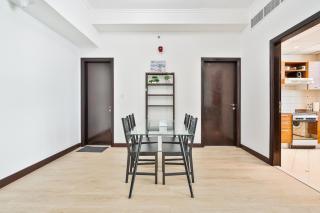 Modern - 1BR - Near JBR - Marina View - Pool & Gym - 4