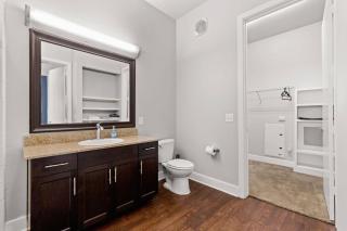 Pet Friendly Stay near Riverwalk with Pool access - San Antonio - 6