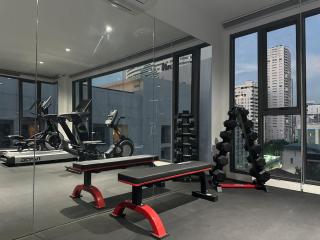 6th Avenue Sukhumvit BKK 301 BTS Asoke Nana MRT - 2