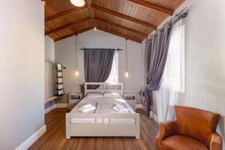 Spacious Villa with Pool & Veranda, Nature Retreat - Kaş - 9