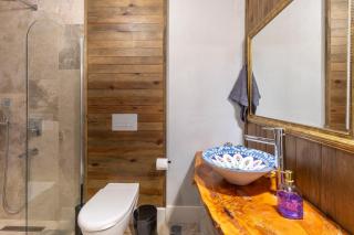 Spacious Villa with Pool & Veranda, Nature Retreat - Kaş - 2